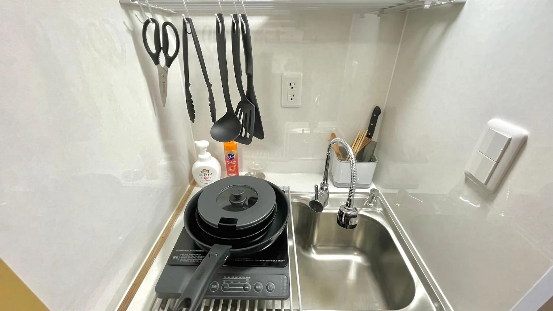 Ferienwohnung 新高原寺徒步4分钟新装修高速wi-Fi网络电视 Präfektur Tokio Apartment